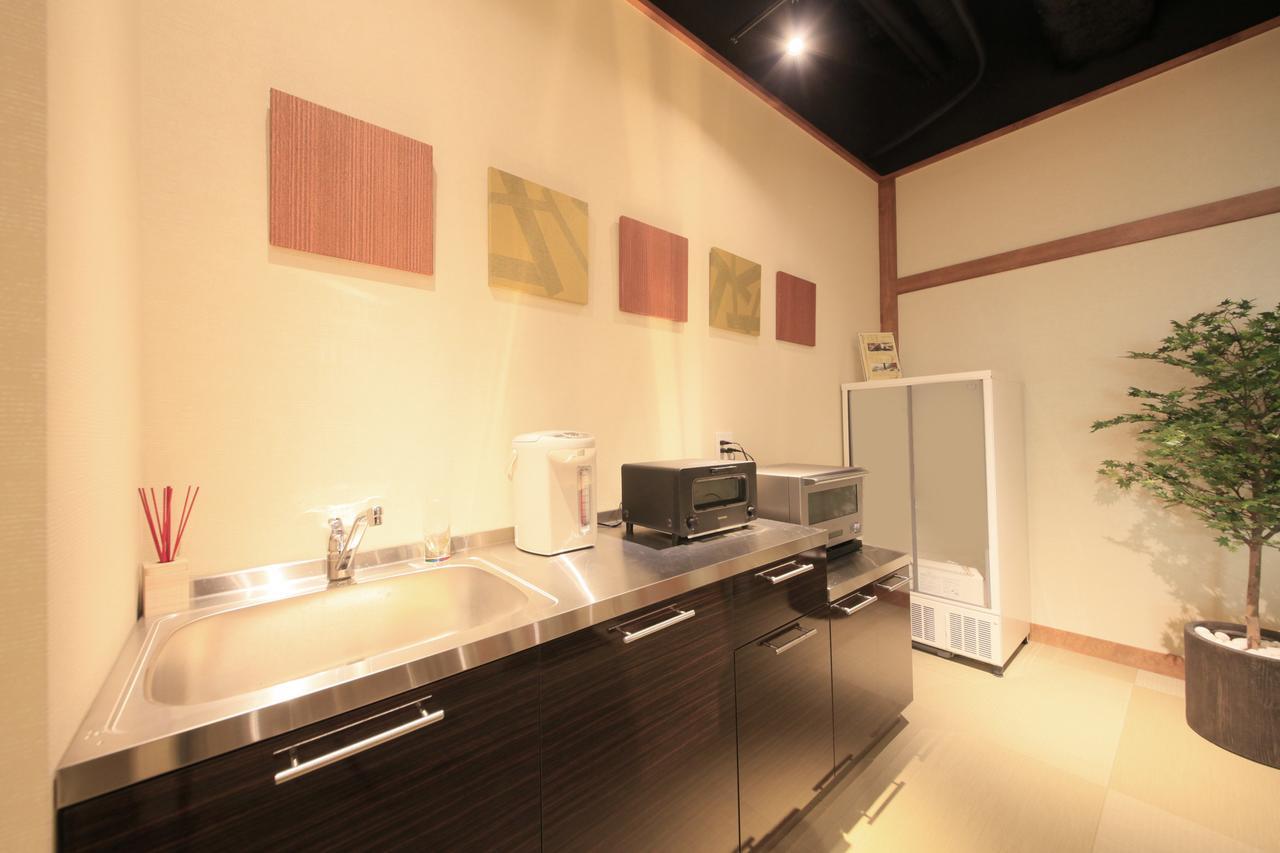 טוקיו Ueno Station Hostel Oriental 1 Male Only מראה חיצוני תמונה