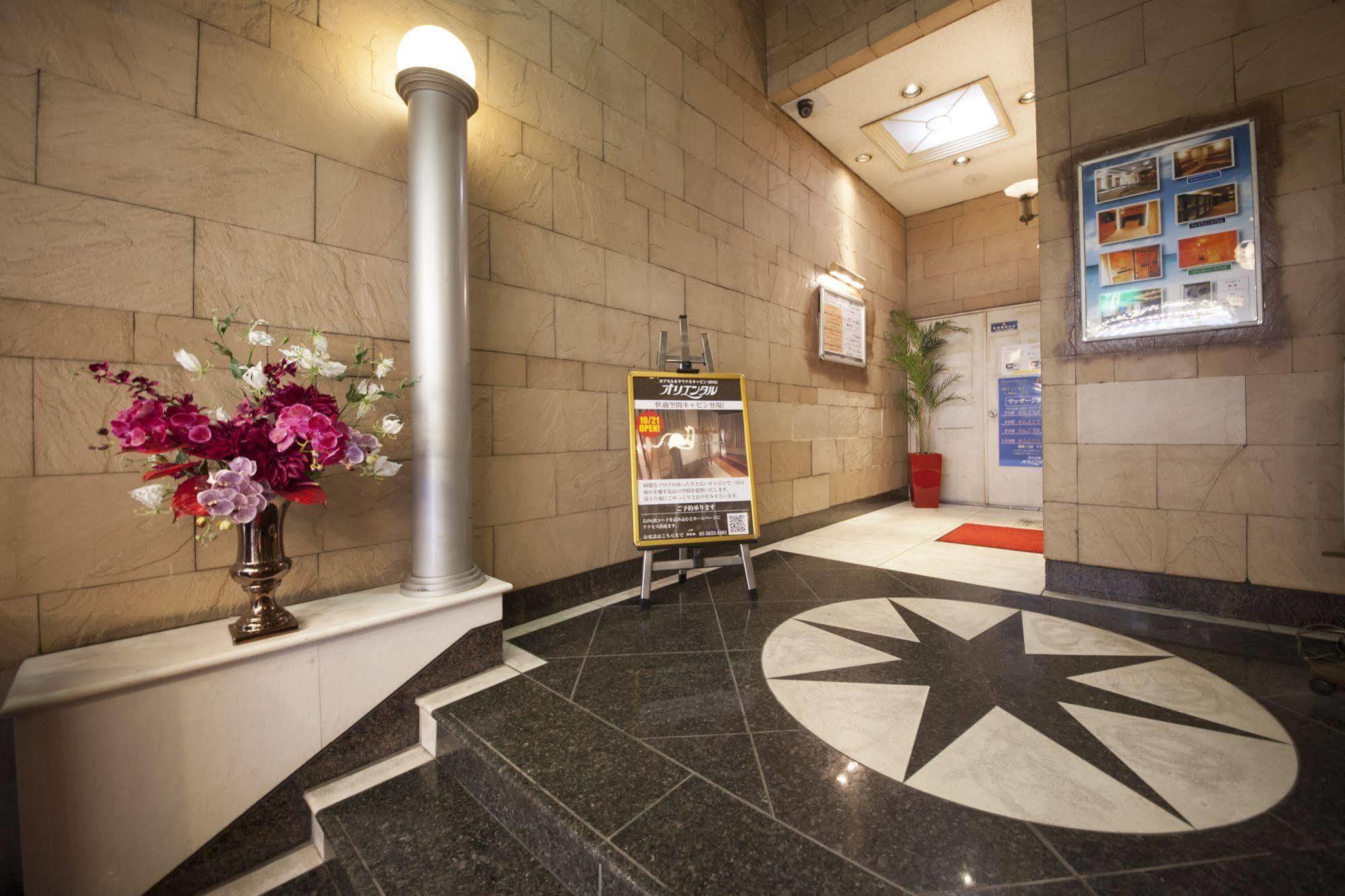 טוקיו Ueno Station Hostel Oriental 1 Male Only מראה חיצוני תמונה