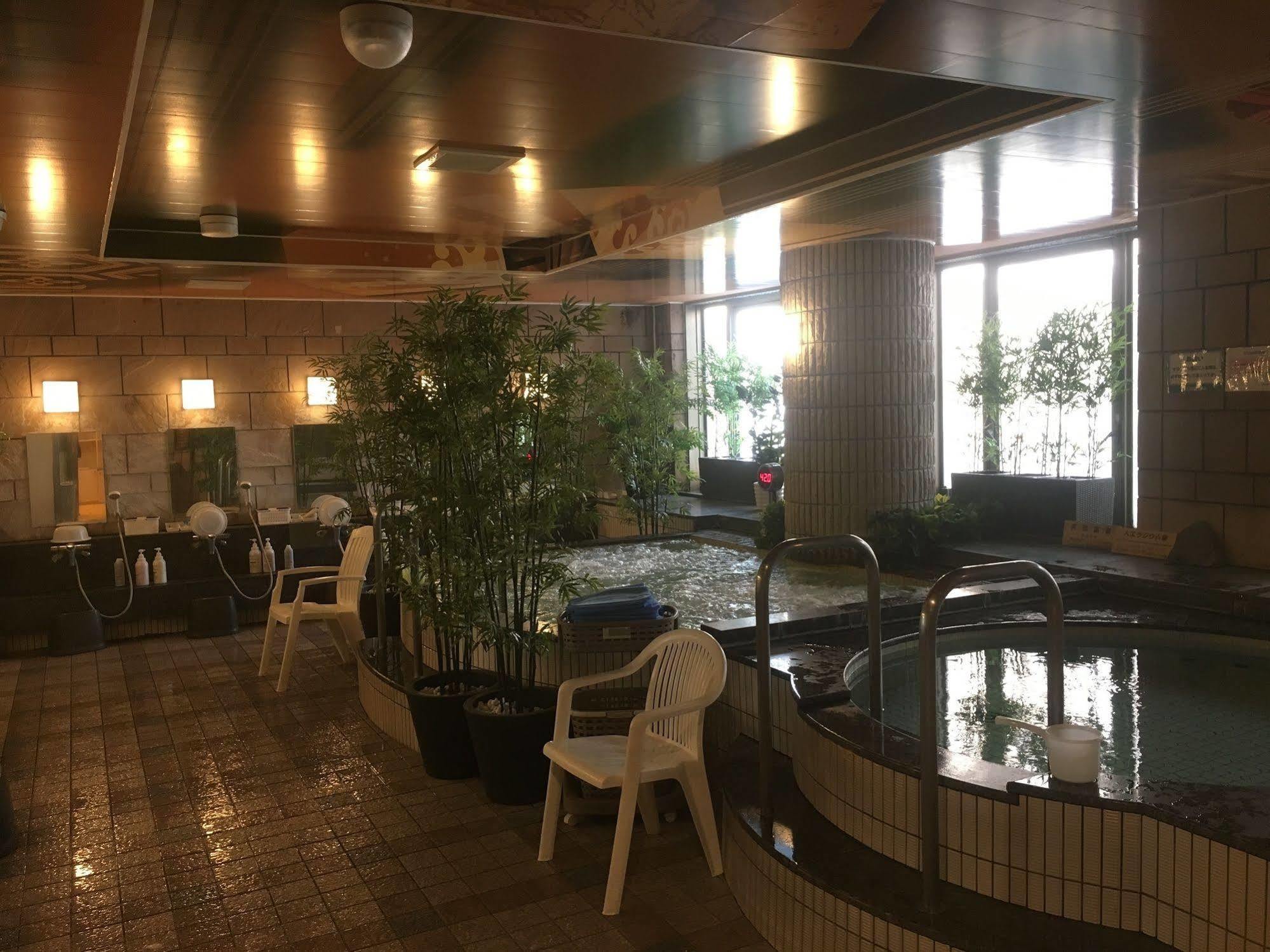 טוקיו Ueno Station Hostel Oriental 1 Male Only מראה חיצוני תמונה