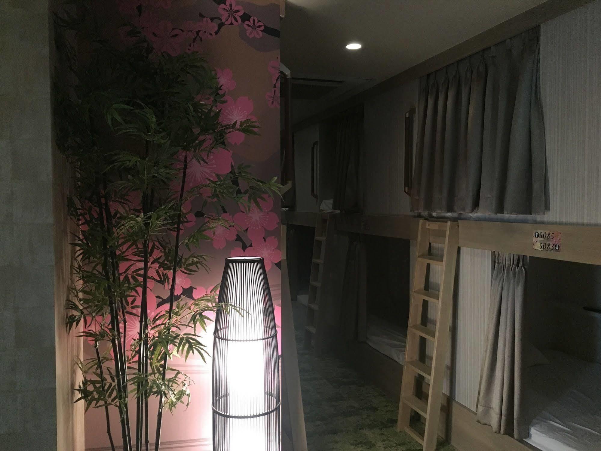 טוקיו Ueno Station Hostel Oriental 1 Male Only מראה חיצוני תמונה