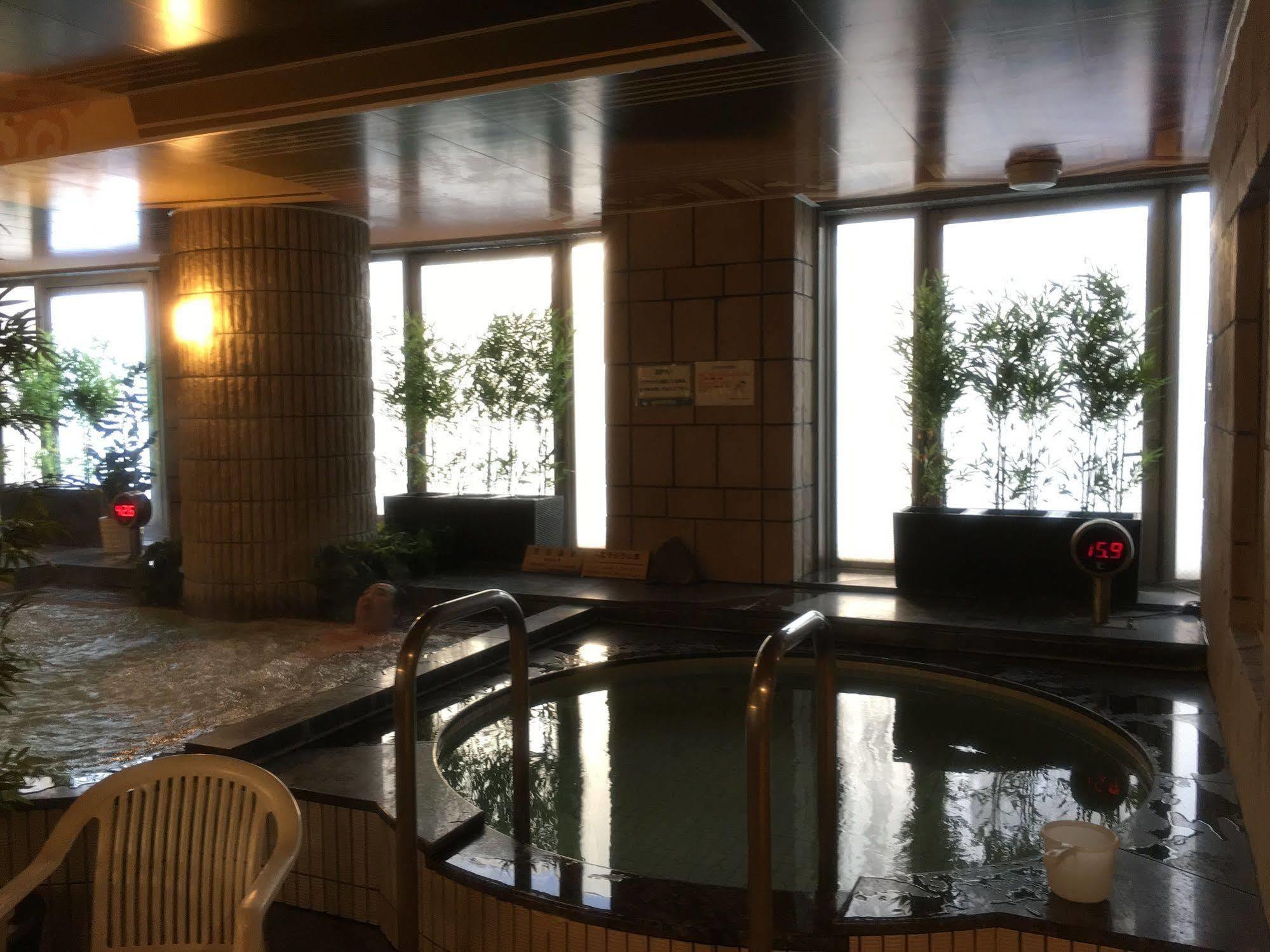 טוקיו Ueno Station Hostel Oriental 1 Male Only מראה חיצוני תמונה